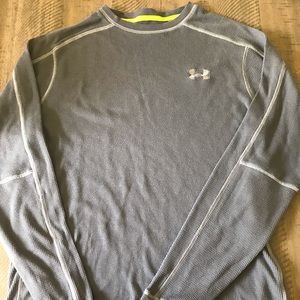 Long sleeve under armour shirt